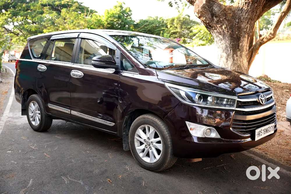 Toyota Innova Crysta 2017 Diesel Topend Model Well Maintained