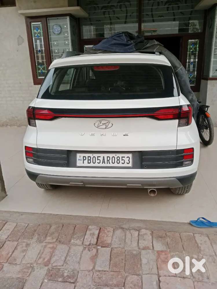 Hyundai Venue Kappa 2023 Automatic, 1st Owner