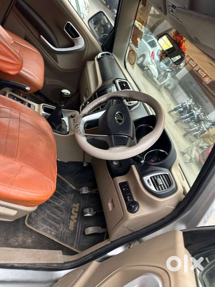 Mahindra Tuv 300 T8, 2016, Diesel