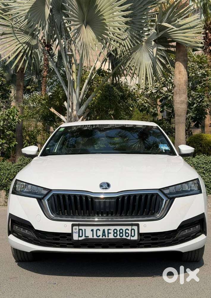 Skoda Octavia 2.0 Style Tsi At, 2022, Petrol