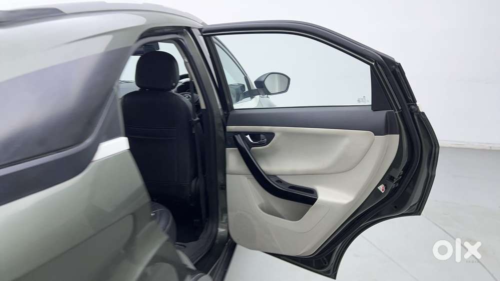 Tata Nexon 1.5 Revotorq Xza Plus S Amt, 2022, Petrol