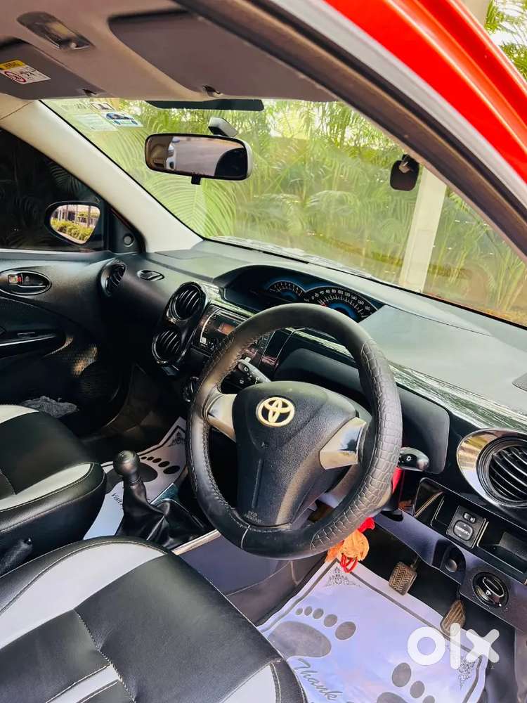 Toyota Etios Cross 2015