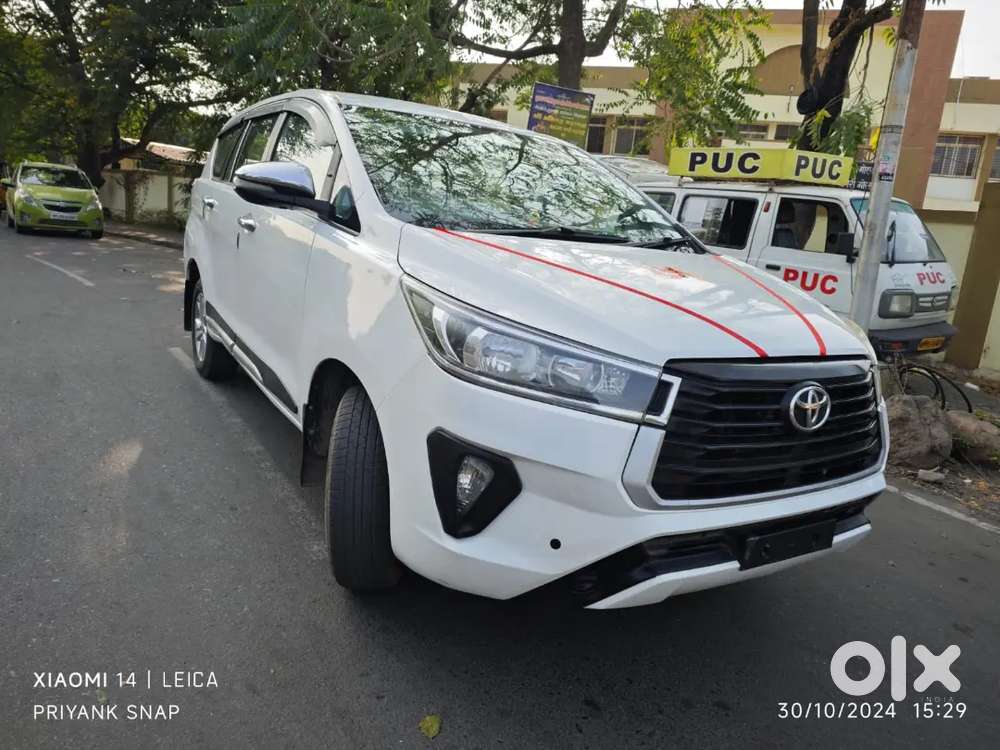 Toyota Innova Crysta 2017 Diesel 110000 Km Driven