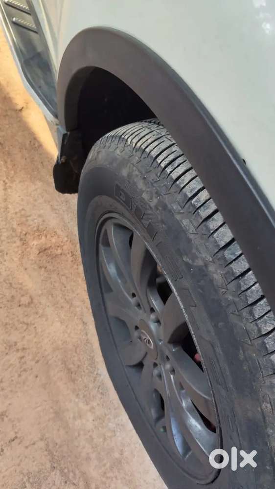 2015 Mahindra Xuv 500 Hwak W10 Diesel