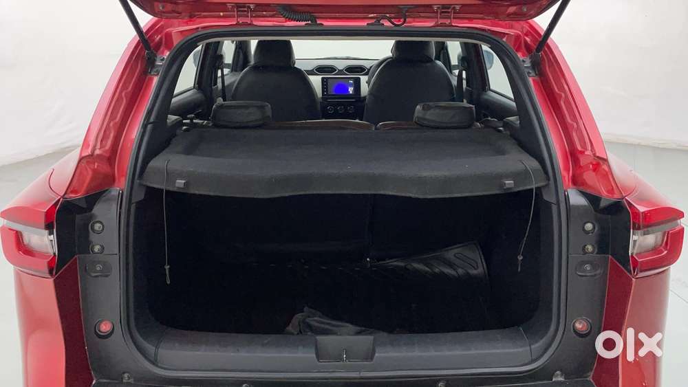 Nissan Magnite Xv Turbo, 2022, Petrol