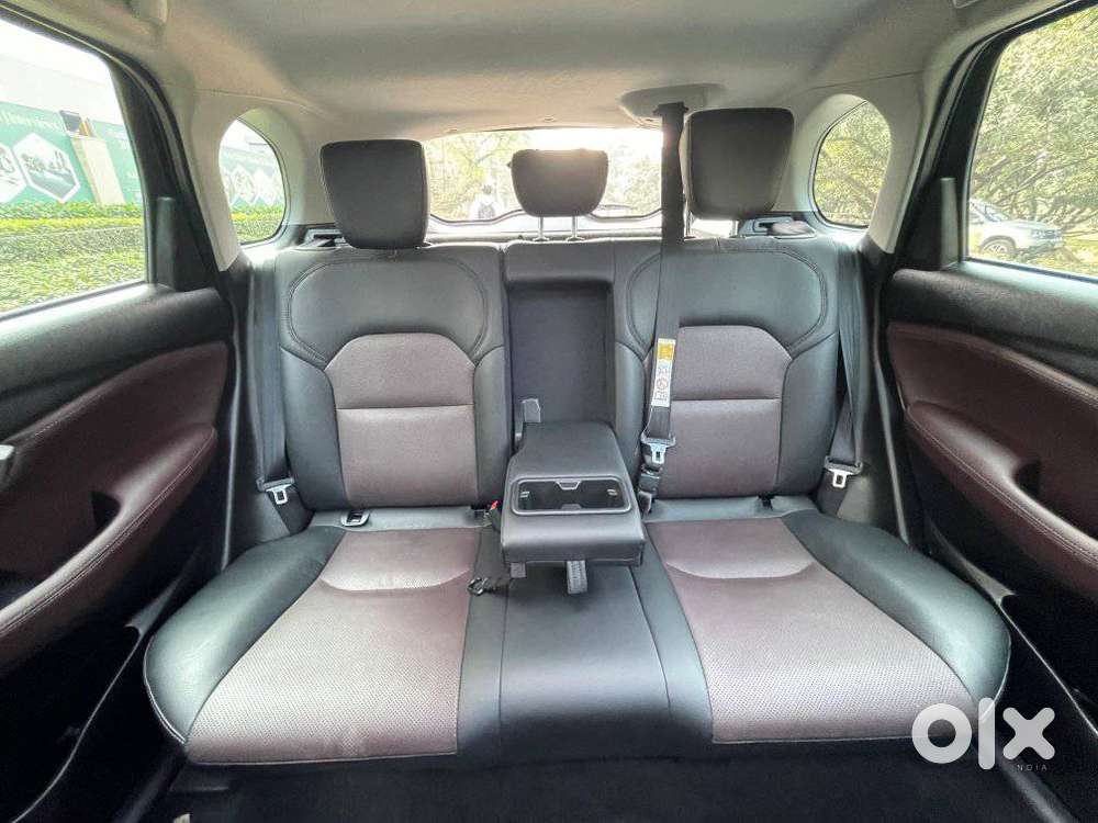 Maruti Suzuki Grand Vitara 1.5 Alpha Smart Hybrid At, 2022, Petrol