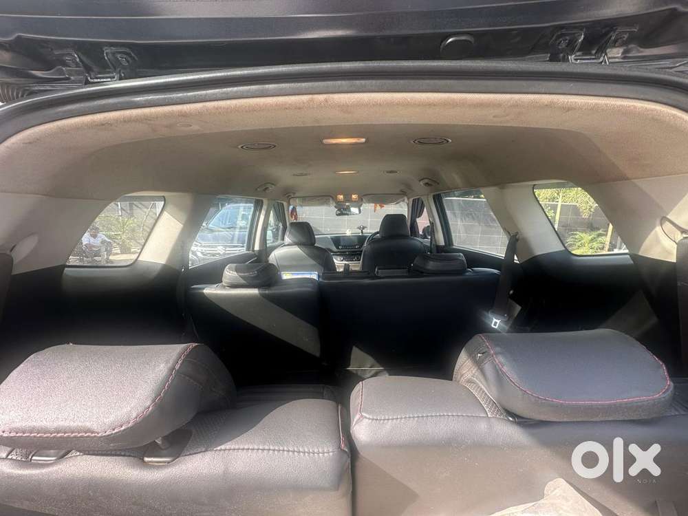 Kia Carens Petrol 2023