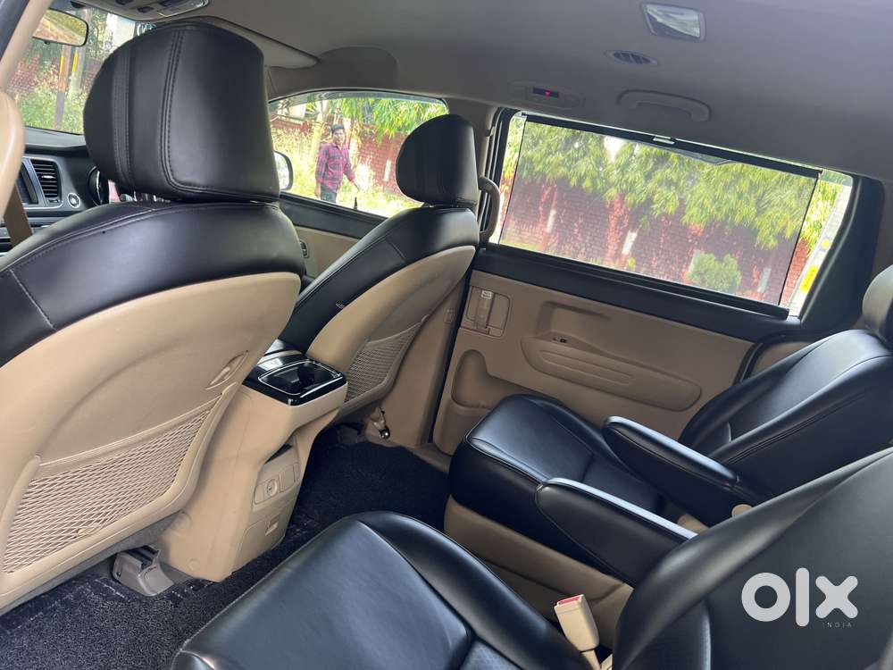 Kia Carnival Premium, 2020, Diesel