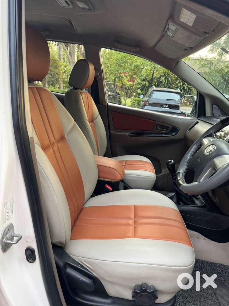 Toyota Innova 2.5 G (diesel) 7 Seater, 2015, Diesel