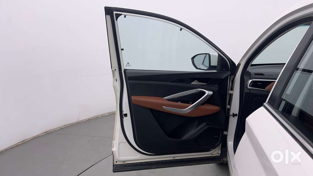 Mg Hector Plus 1.5 Sharp Turbo Cvt 6 Str, 2021, Petrol