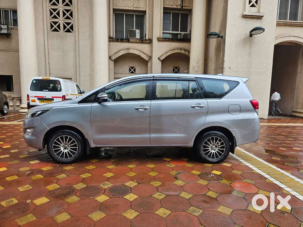 Toyota Innova Crysta 2.8z Automatic, 2016, Diesel