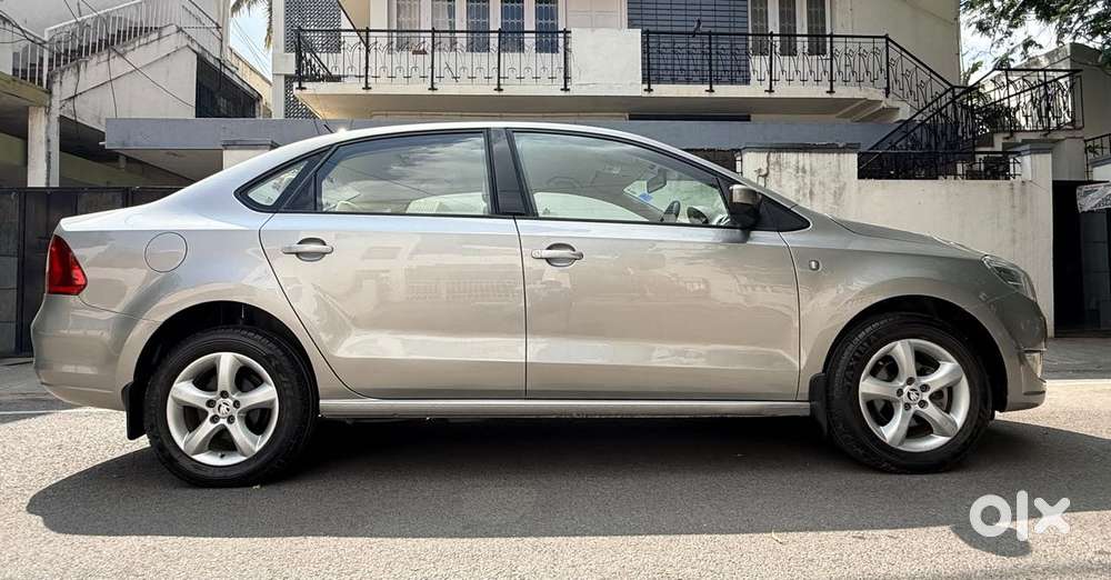 Skoda Rapid 1.6 Mpi Ambition, 2015, Petrol