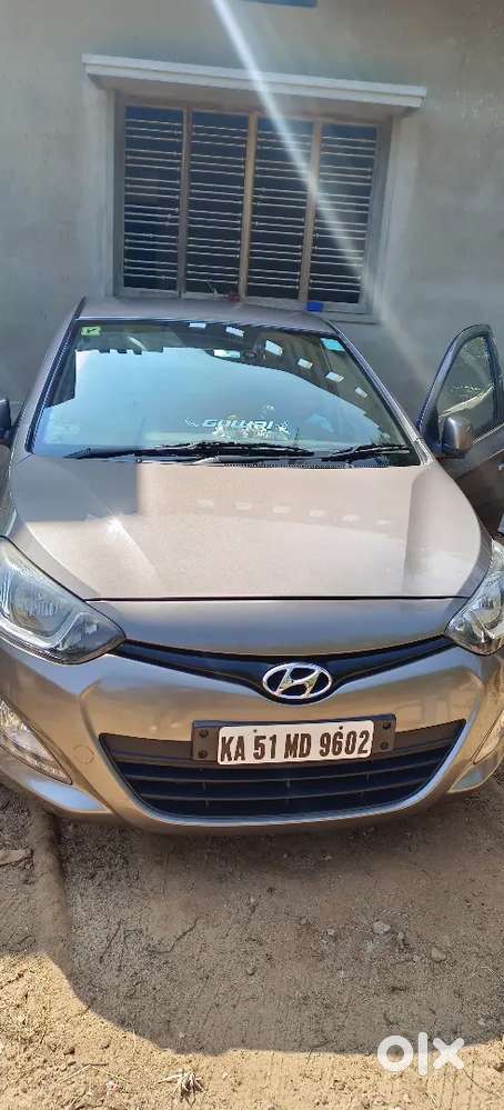 Hyundai I20 2013 Petrol Well Maintained