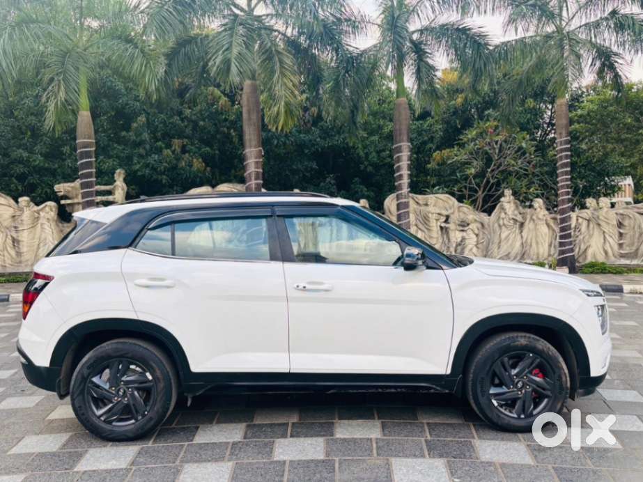 Hyundai Creta 1.5 S Plus Knight Petrol Dual Tone, 2023