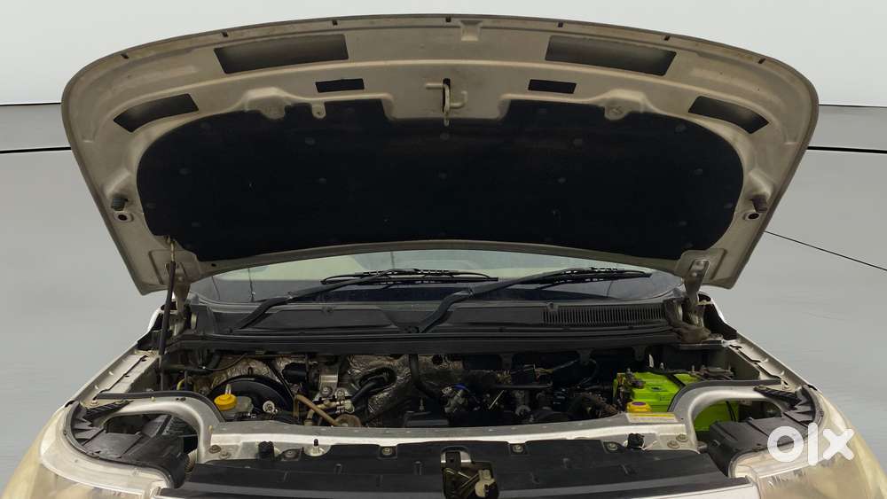 Mahindra Tuv 300 Mhawk100 T8, 2016, Diesel