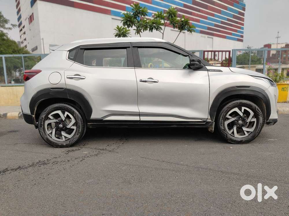 Nissan Magnite 1.0 Xv Premium, 2021, Petrol