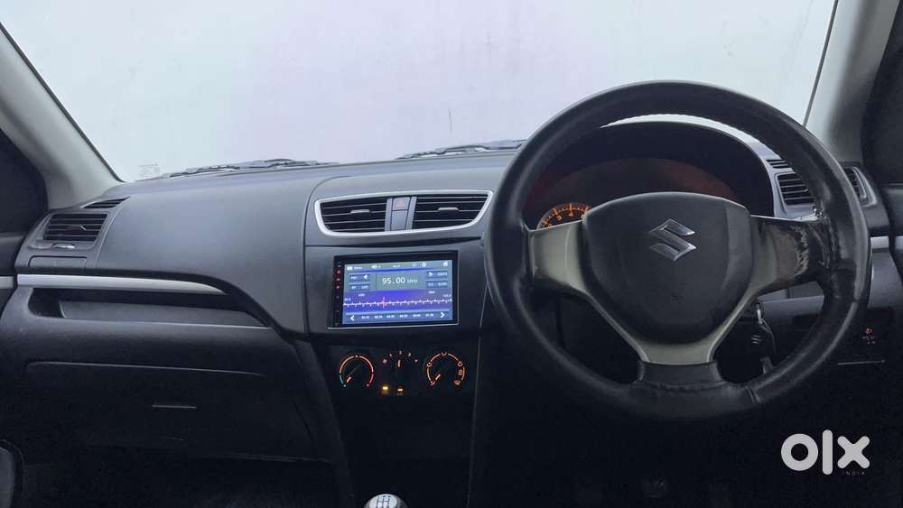 Maruti Suzuki Swift Vvt Vxi, 2014, Petrol
