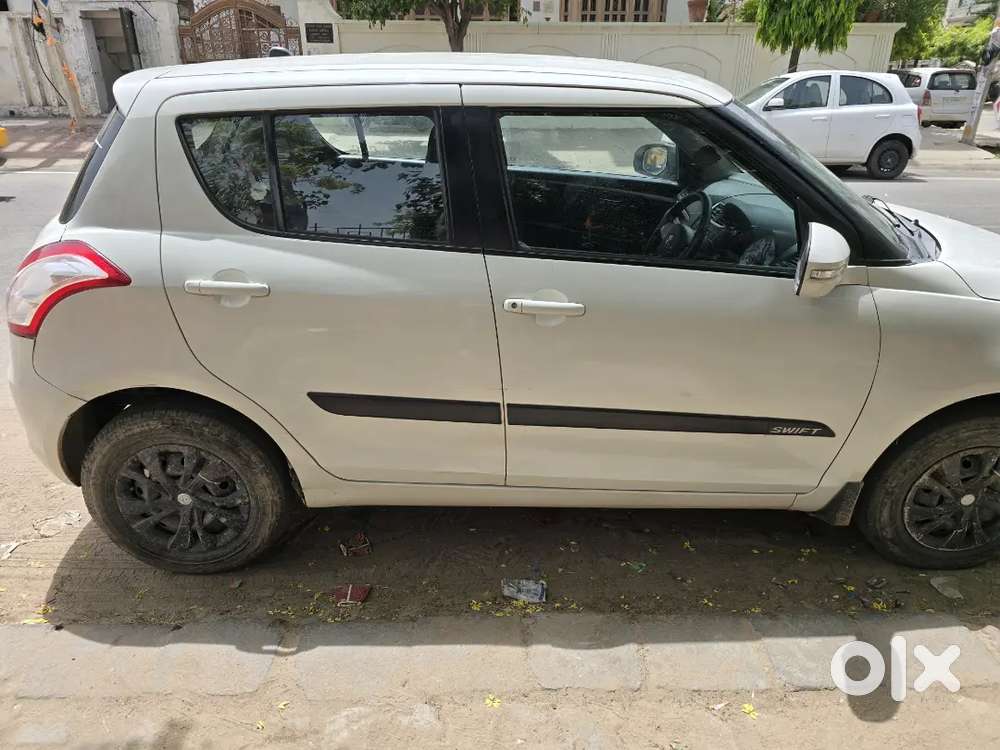 Maruti Suzuki Swift 2015 Petrol 103424 Km Driven