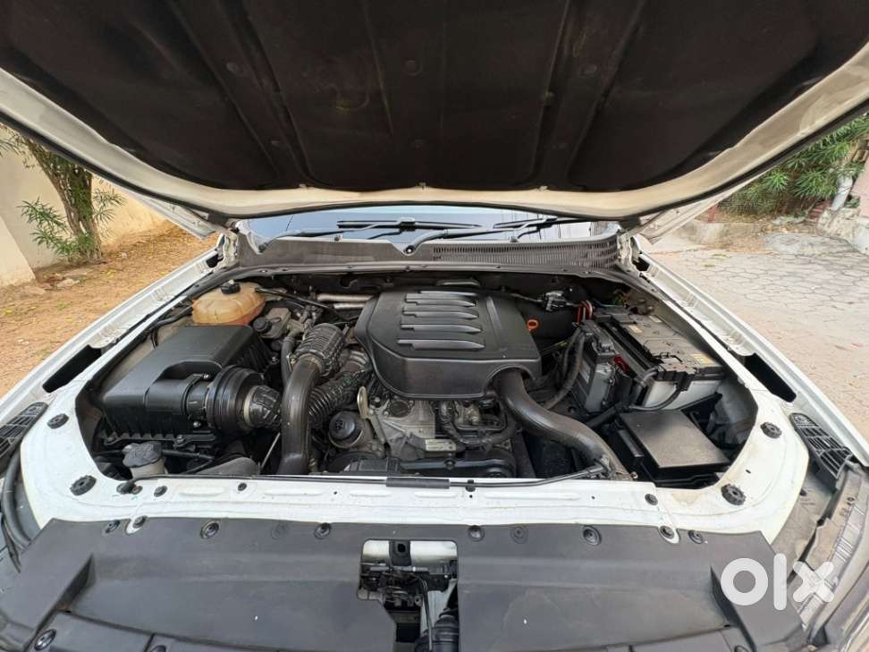 Mahindra Scorpio N Z8 L Petrol At 7 Str, 2023, Petrol