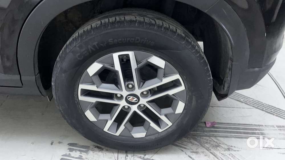 Hyundai Venue 1.0 Sx (o) Turbo Dct, 2023, Petrol