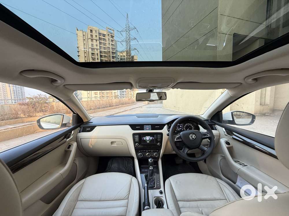 Skoda Octavia 2013-2017 Style Plus 1.8 Tsi At, 2015, Petrol