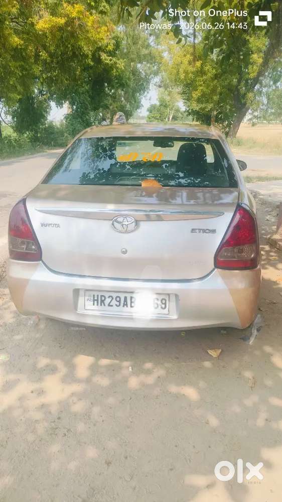 Toyota Etios 1.5 G 2011