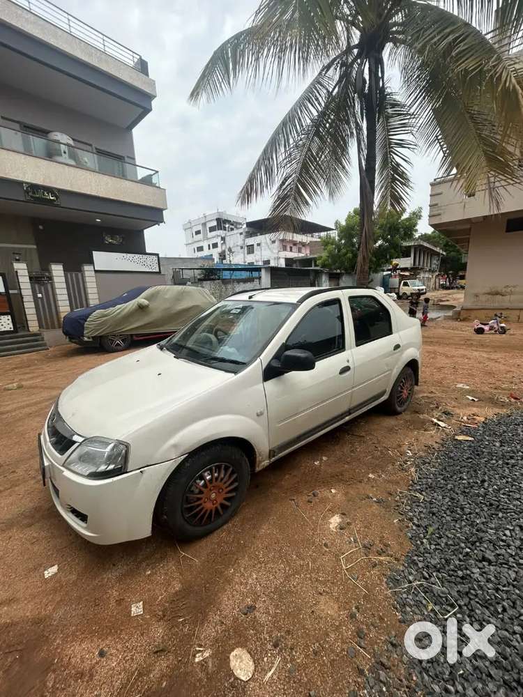 Mahindra Verito 1.5 D2 2012