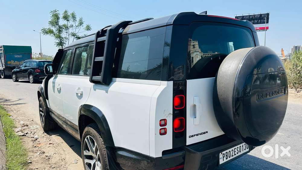 Land Rover Defender 3.0 L 130 Hse, 2023, Diesel