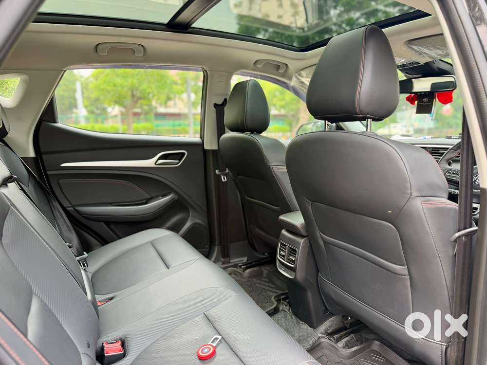 Mg Zs Ev Exclusive Pro Iconic Ivory, 2026, Electric