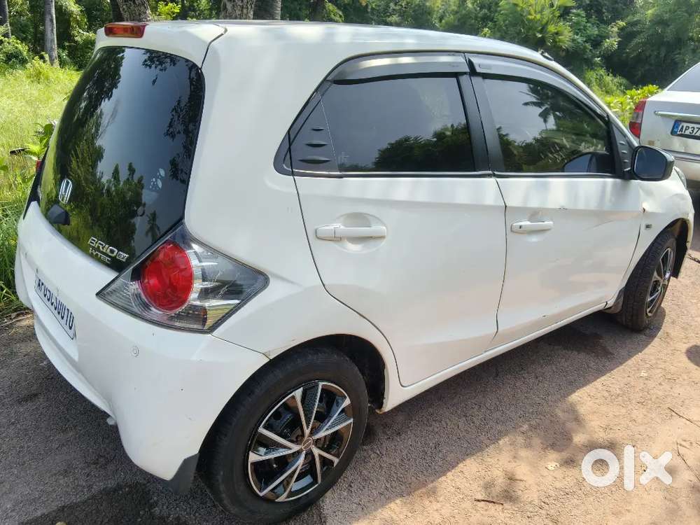 Honda Brio Mt 2013