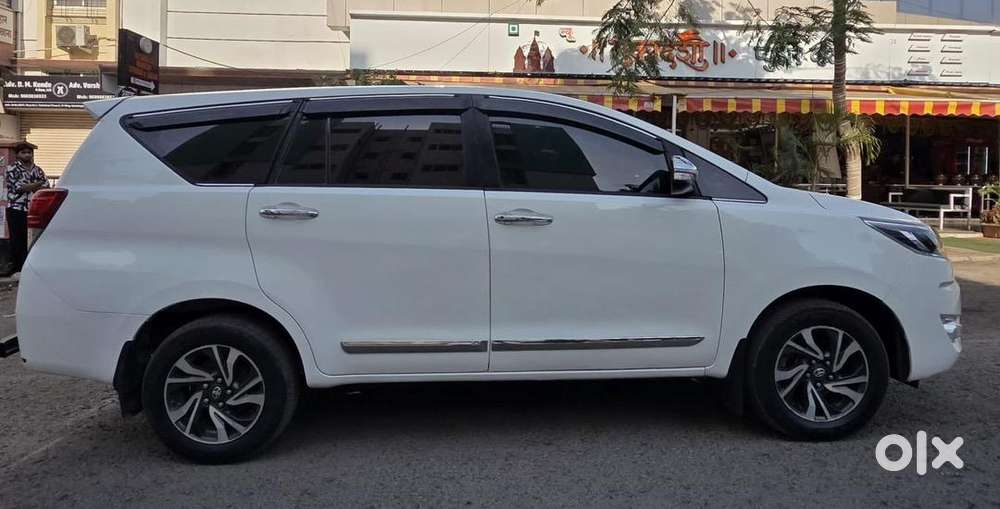 Toyota Innova Crysta 2021