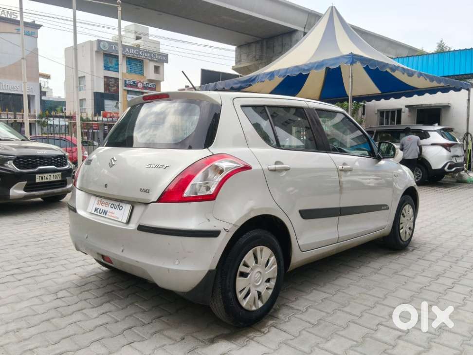 Maruti Suzuki Swift Vxi, 2012, Petrol