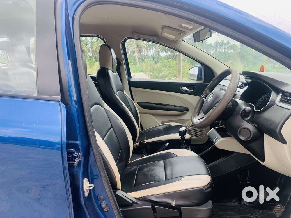 Renault Triber Rxz, 2021, Petrol