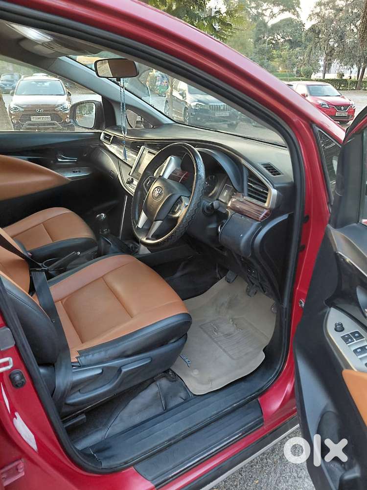 Toyota Innova Crysta Touring Sport 2.4 Mt, 2017, Diesel