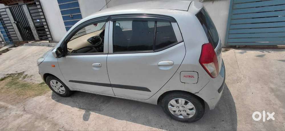 Hyundai I10 2010 Petrol 81800 Km Driven