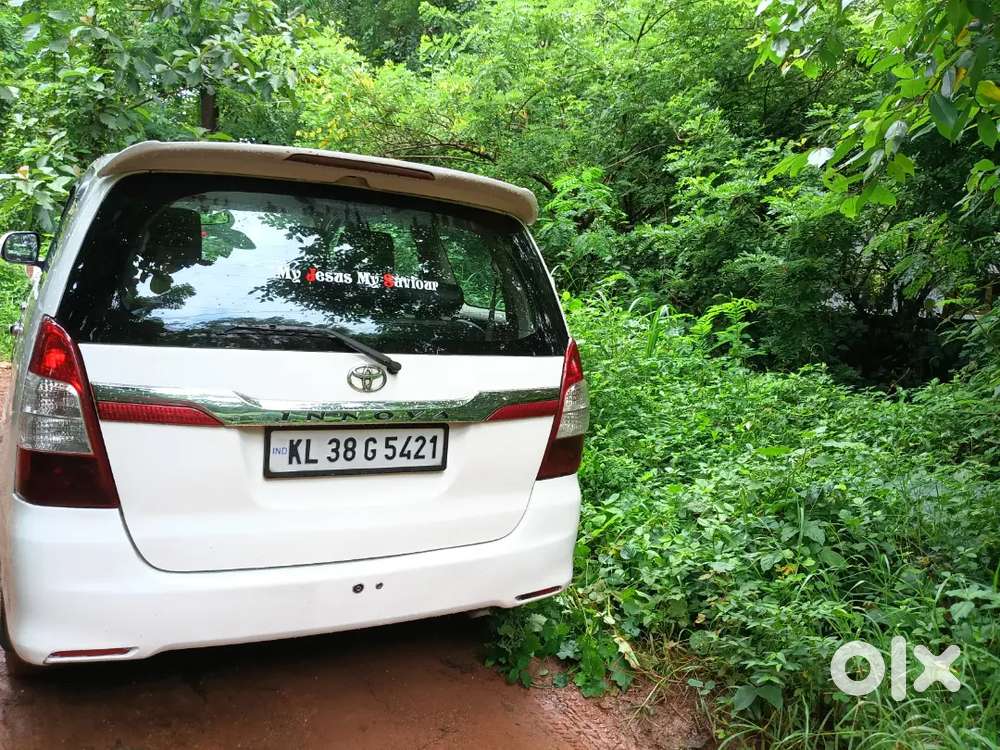 Toyota Innova 2011 Diesel Well Maintained