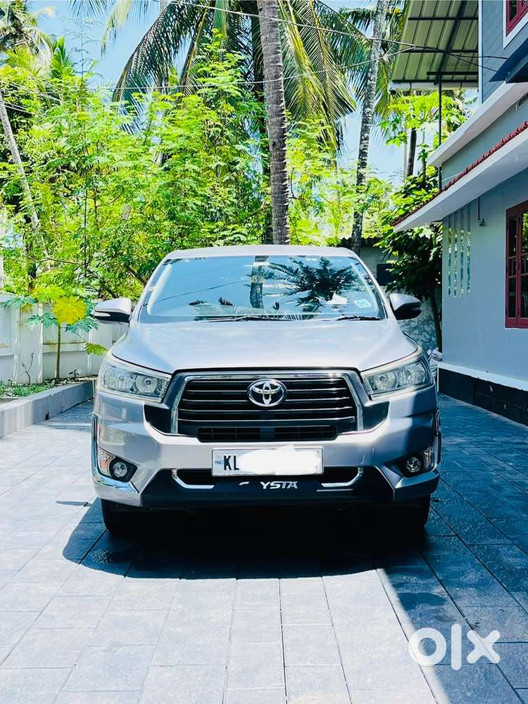 Toyota Innova Crysta 2016