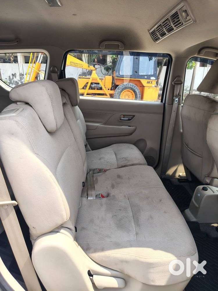 Maruti Suzuki Ertiga 2022-2023 Vxi Cng, 2024, Petrol