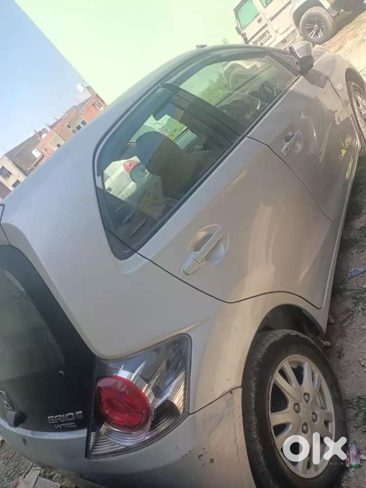 Honda Brio 2012 Petrol Well Maintained
