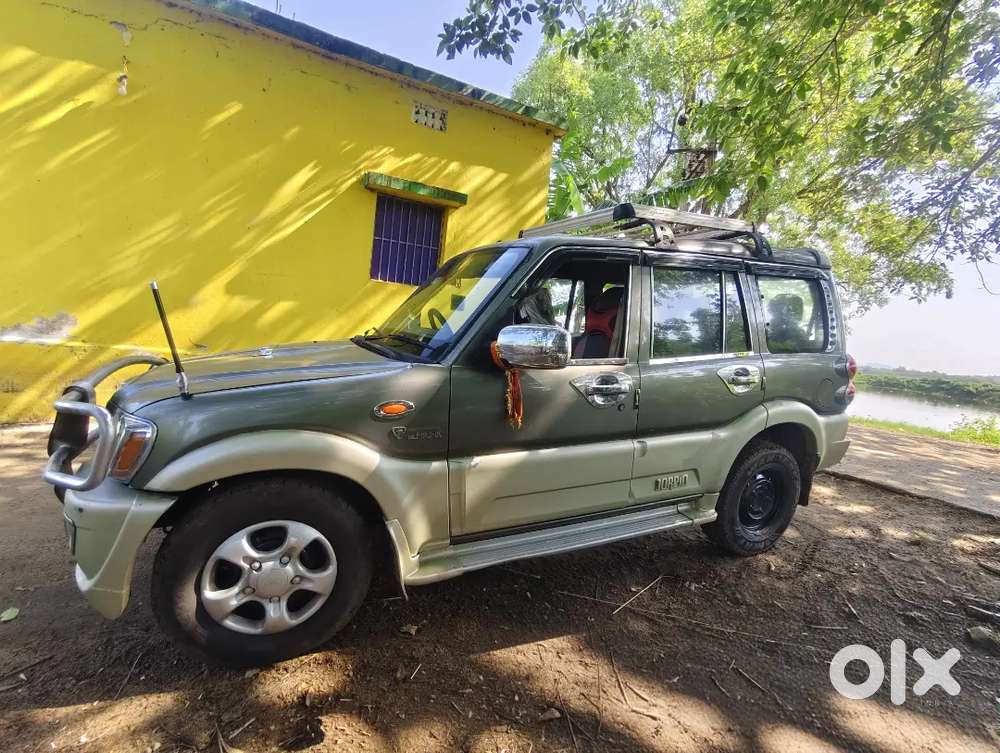 Mahindra Scorpio Classic 2009 Diesel 127636 Km Driven