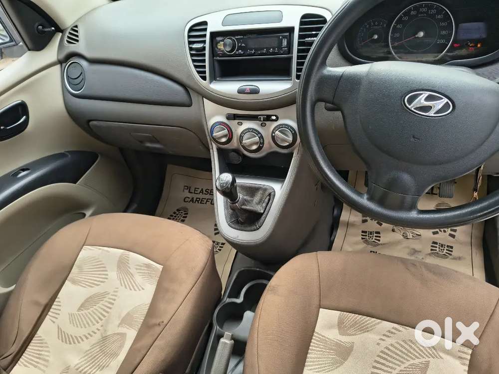 Showroom Single Owner Hyundai I10 Magna Well Maintained