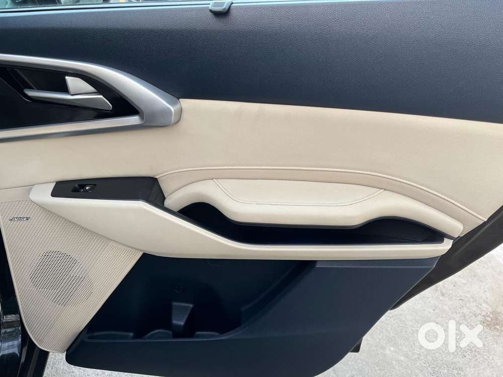 Kia Carens 1.5 Luxury Plus Turbo Dct 7 Str, 2022, Petrol