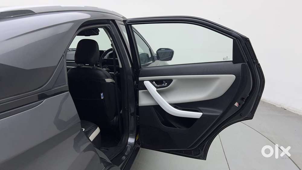 Tata Nexon Creative Plus 1.2 Revotron Petrol 6 Mt, 2024, Petrol