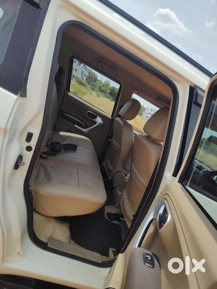 Mahindra Tuv 300 Mhawk100 T8, 2017, Diesel