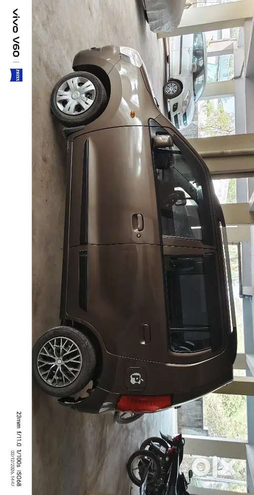 Complete Showroom Track Vehicle