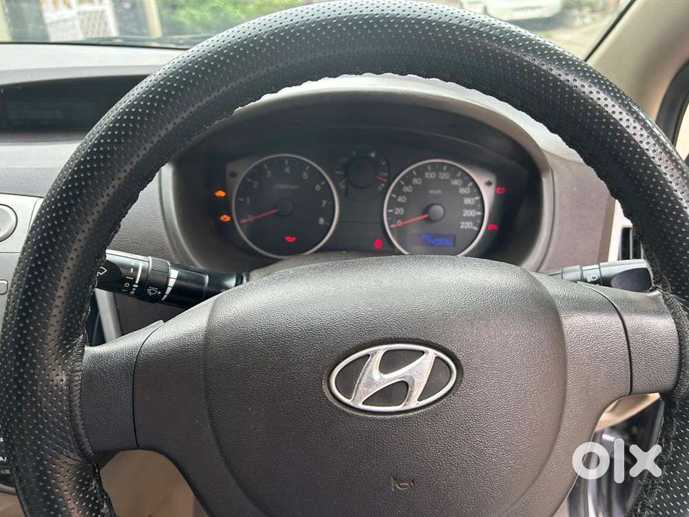 Hyundai Car Manual 2011