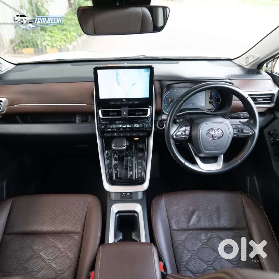 Toyota Innova Hycross 2.0 Zx Hybrid 7 Str, 2023, Petrol