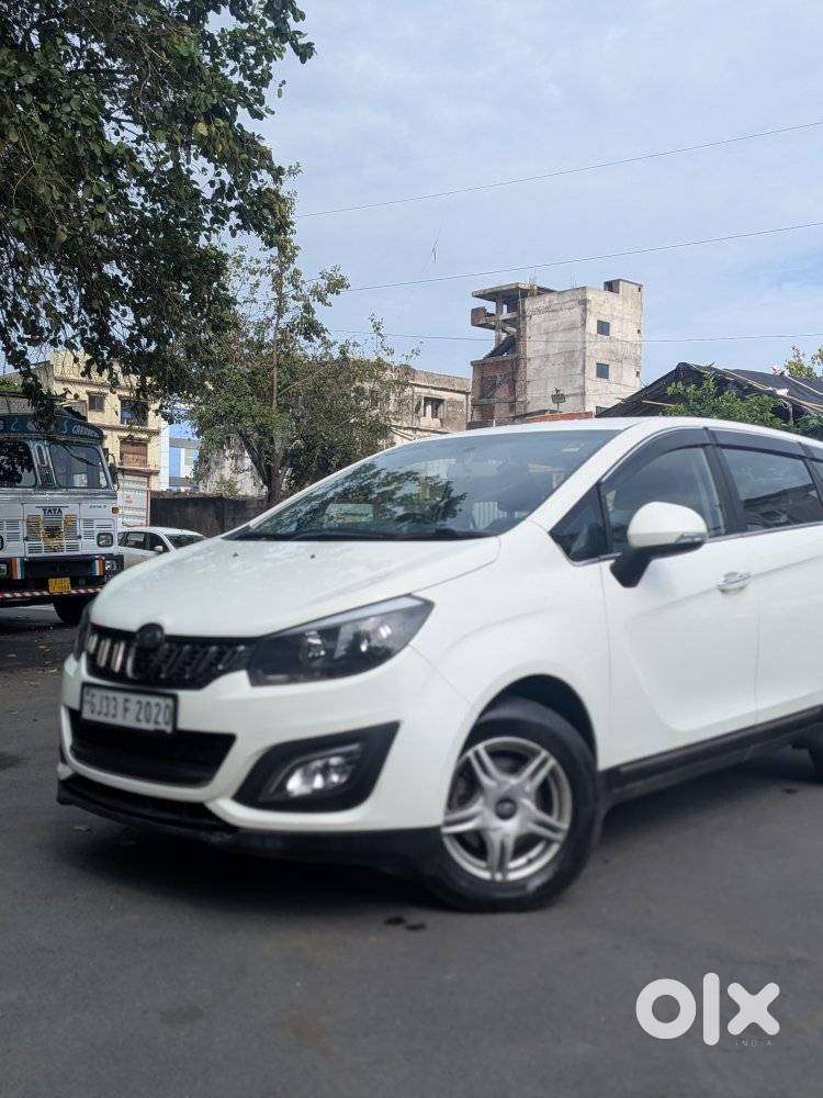 Mahindra Marazzo M6, 2020, Diesel