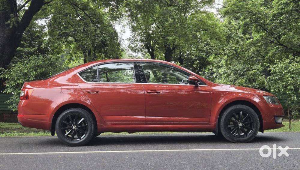Skoda Octavia 1.8 Tsi Style Plus At, 2016, Petrol