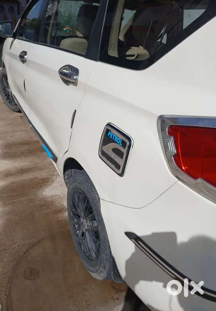 Maruti Suzuki Ertiga 2022 Cng & Hybrids 52000 Km Driven  Petrol+cng